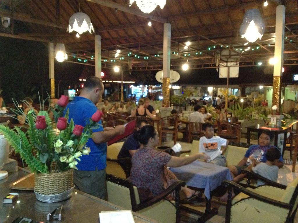 Lovina Astina Hotel מראה חיצוני תמונה